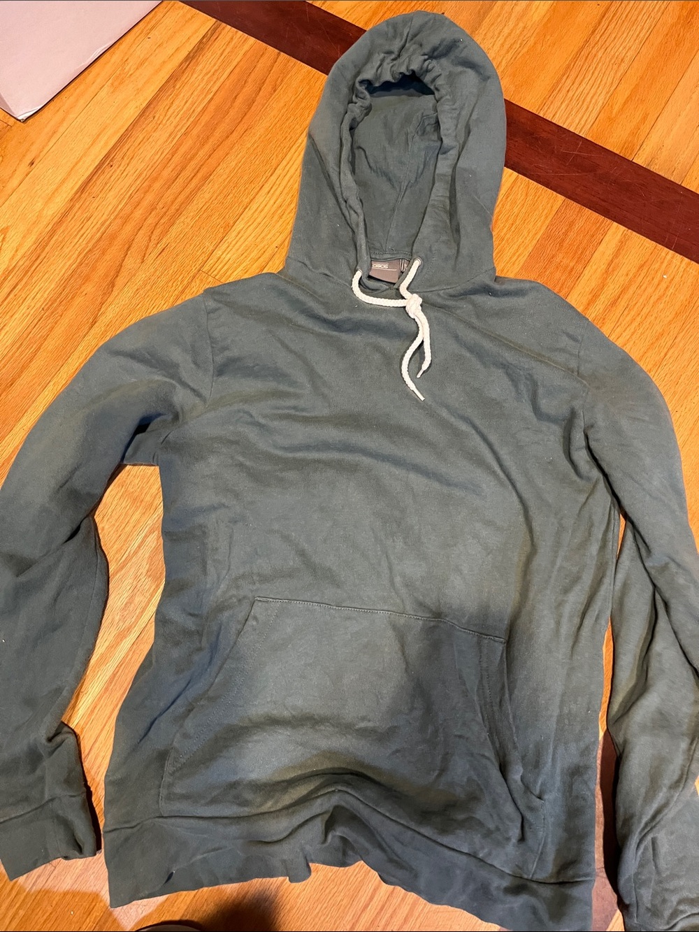 Men's pants subcategory identification
